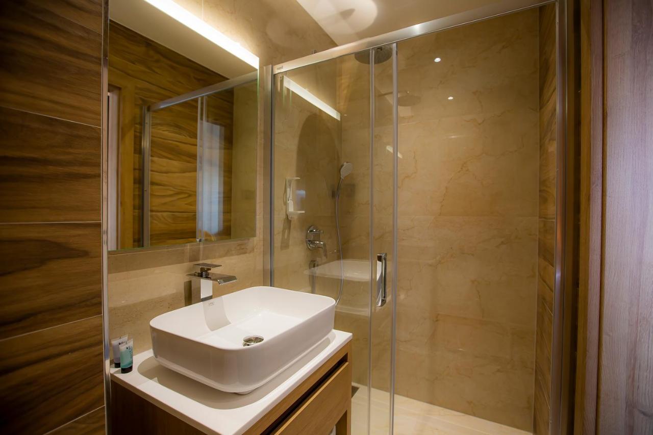 Besenova Gino Paradise Apartments With Aquapark Dış mekan fotoğraf